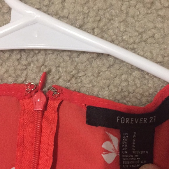 Red forever 21 dress - Picture 4 of 8